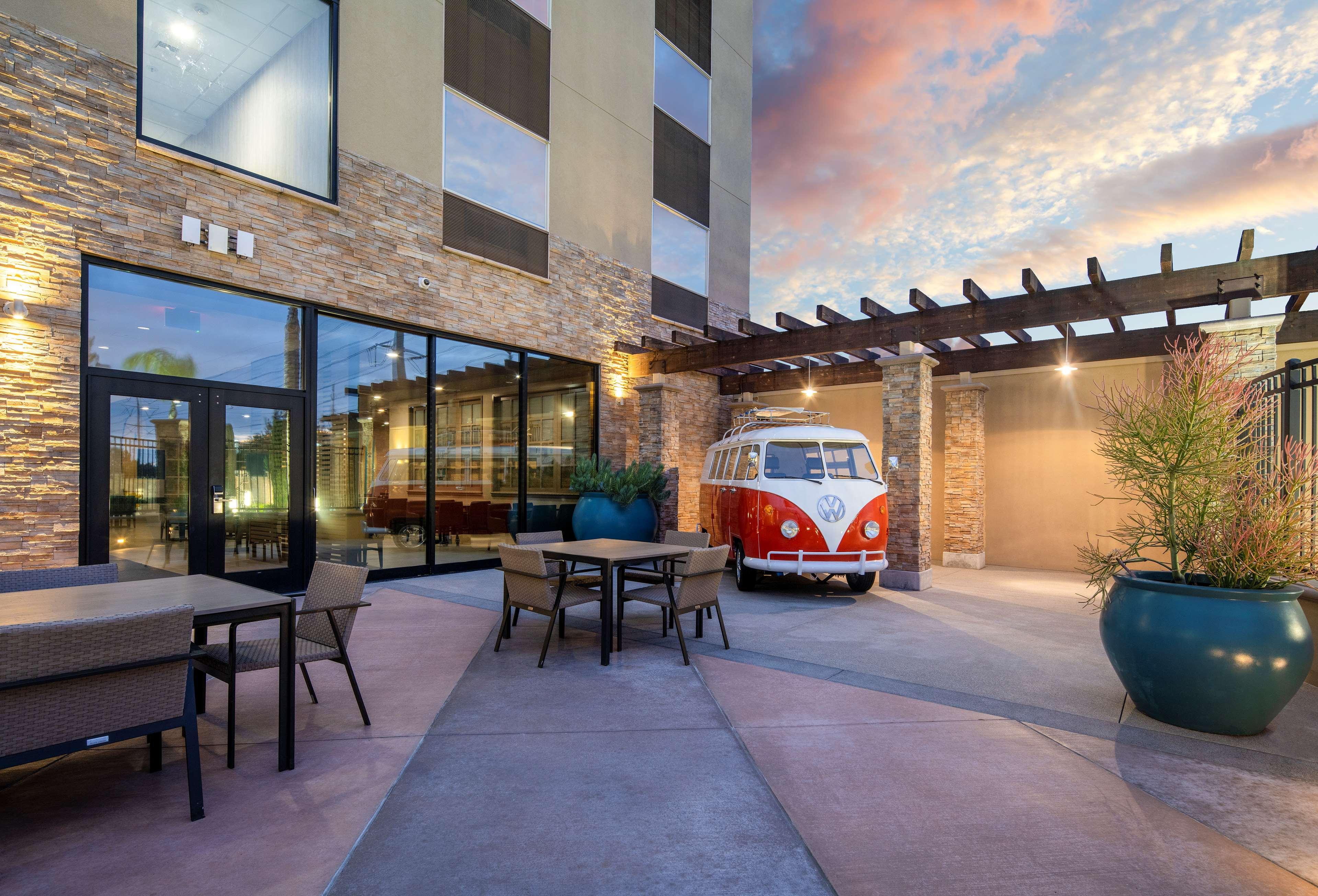 Suncoast Hotel Anaheim, Tapestry Collection By Hilton Kültér fotó